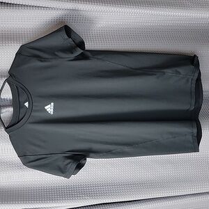 Adidas Logo Work Out Sports Stop Size XL (Boys)